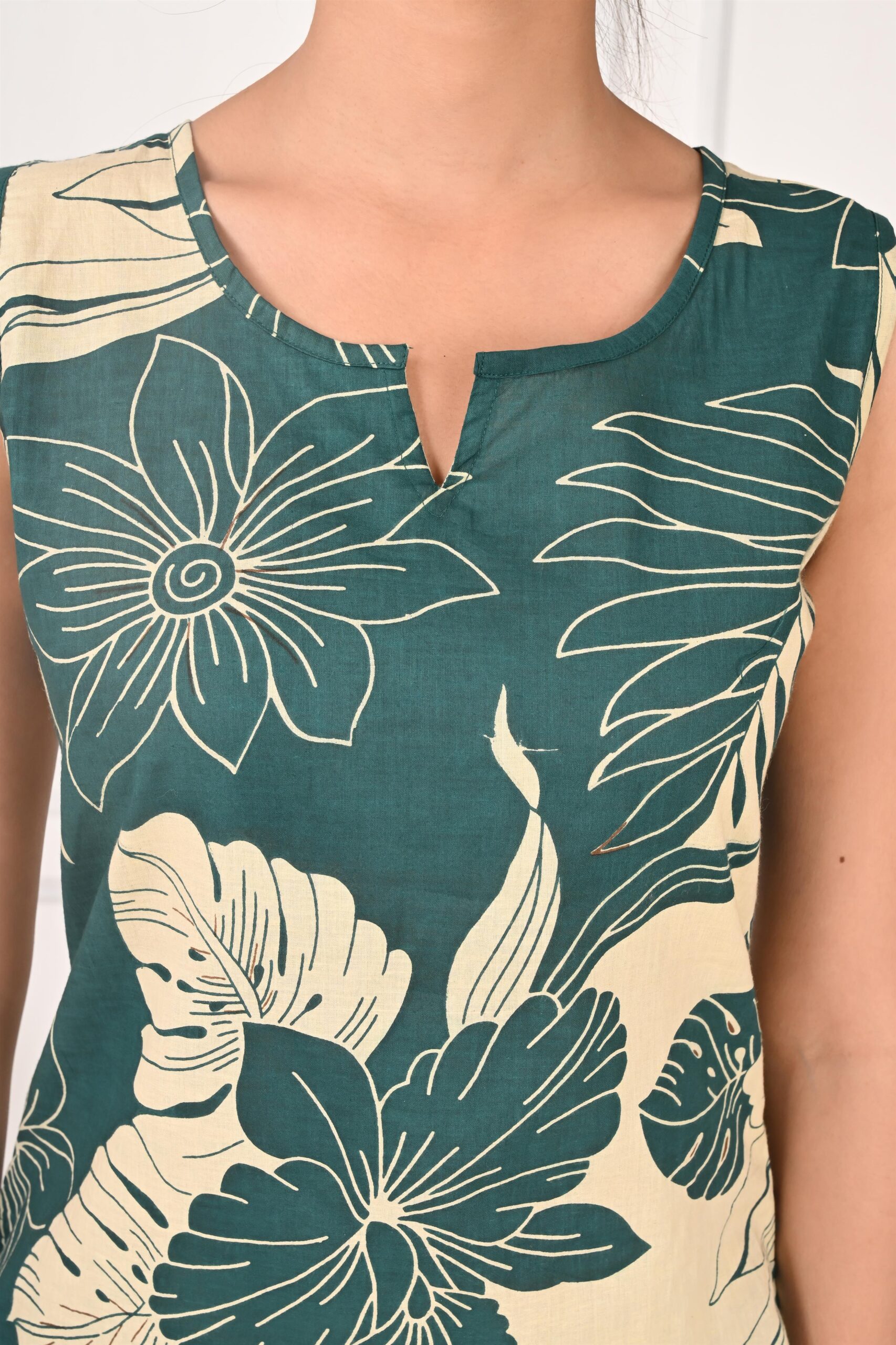 women's pure cotton print night suit (sleeveless top & shorts set) sea green women's pure cotton print night suit (sleeveless top & shorts set) sea green